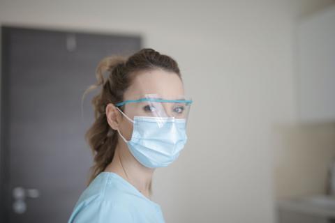 face-mask-woman-healthcare